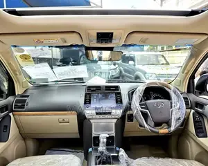 Toyota Land Cruiser Prado 2022 White