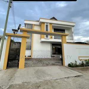 4bdrm House in Makumbusho Estate, Kinondoni for sale
