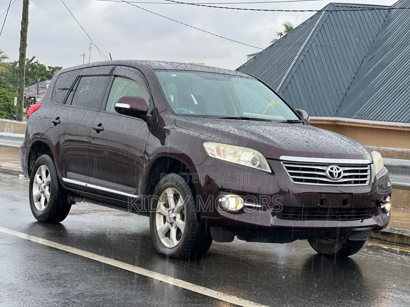 Toyota Vanguard 2012 Brown