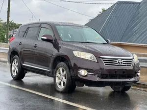 Toyota Vanguard 2012 Brown