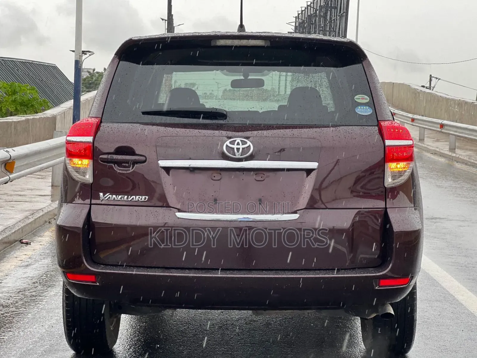 Toyota Vanguard 2012 Brown