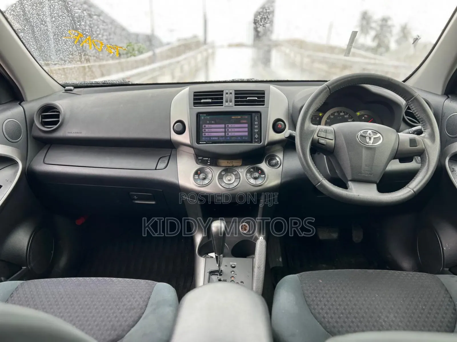 Toyota Vanguard 2012 Brown