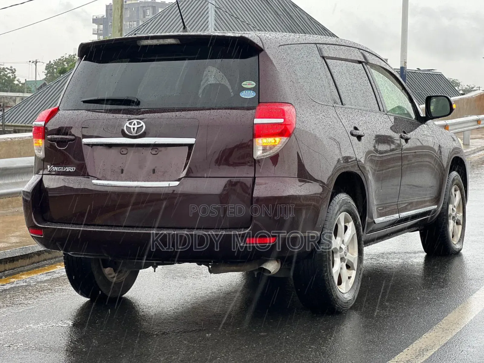 Toyota Vanguard 2012 Brown