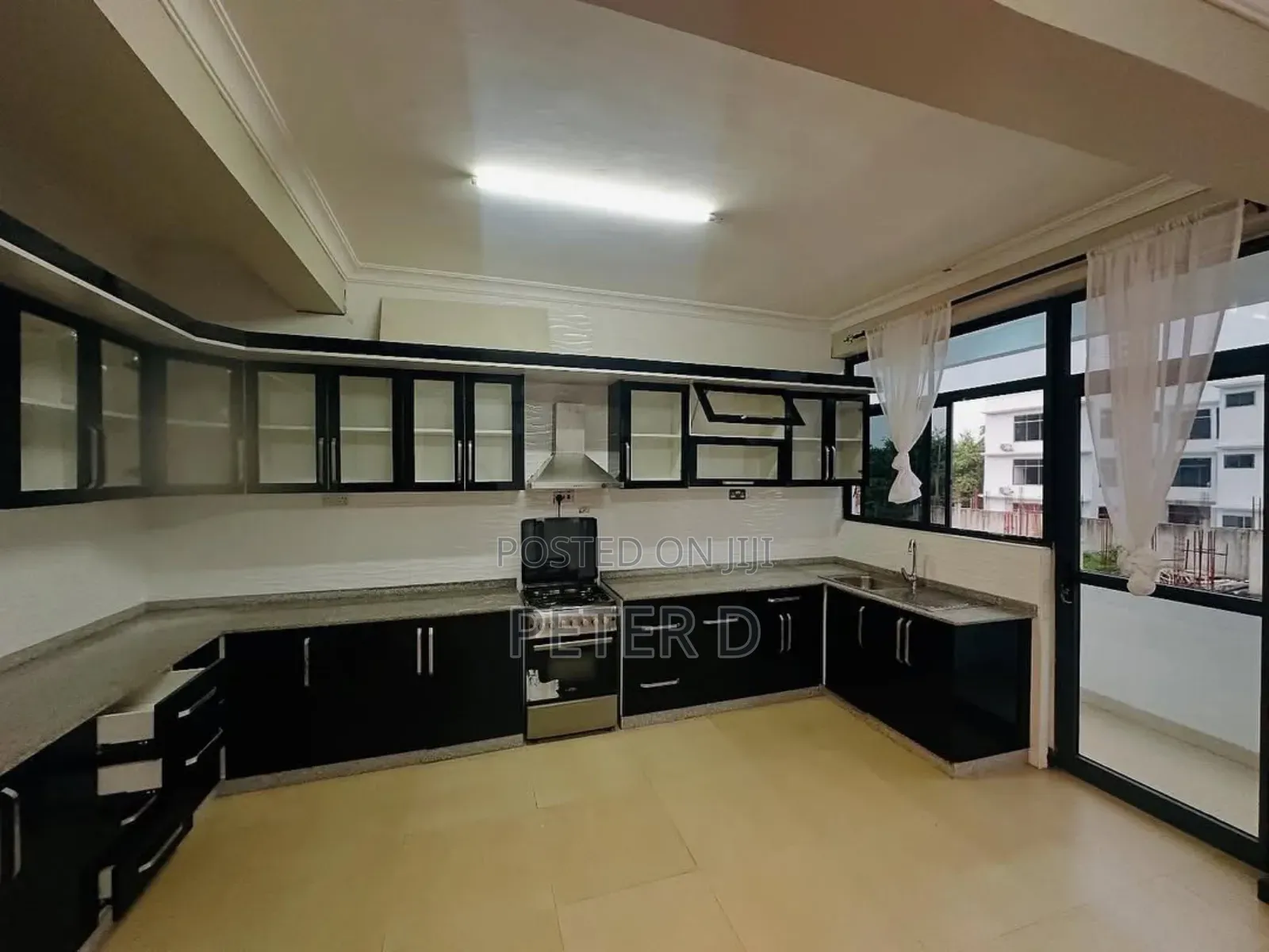 Furnished 2bdrm Apartment in Oyster Bay for rent