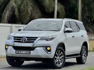 Toyota Fortuner 2.8 D AWD 2017 White