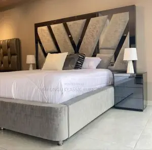 Luxurious Bed Size 5/6