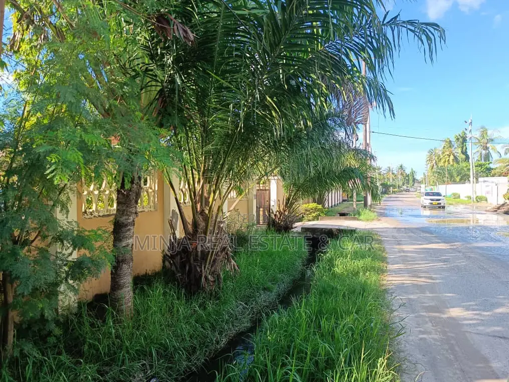 Plot for Sale for Investors in Dar Es Salaam, Migombani Road