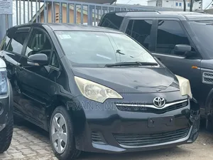 Toyota Ractis 1.5 AWD 2012 Black