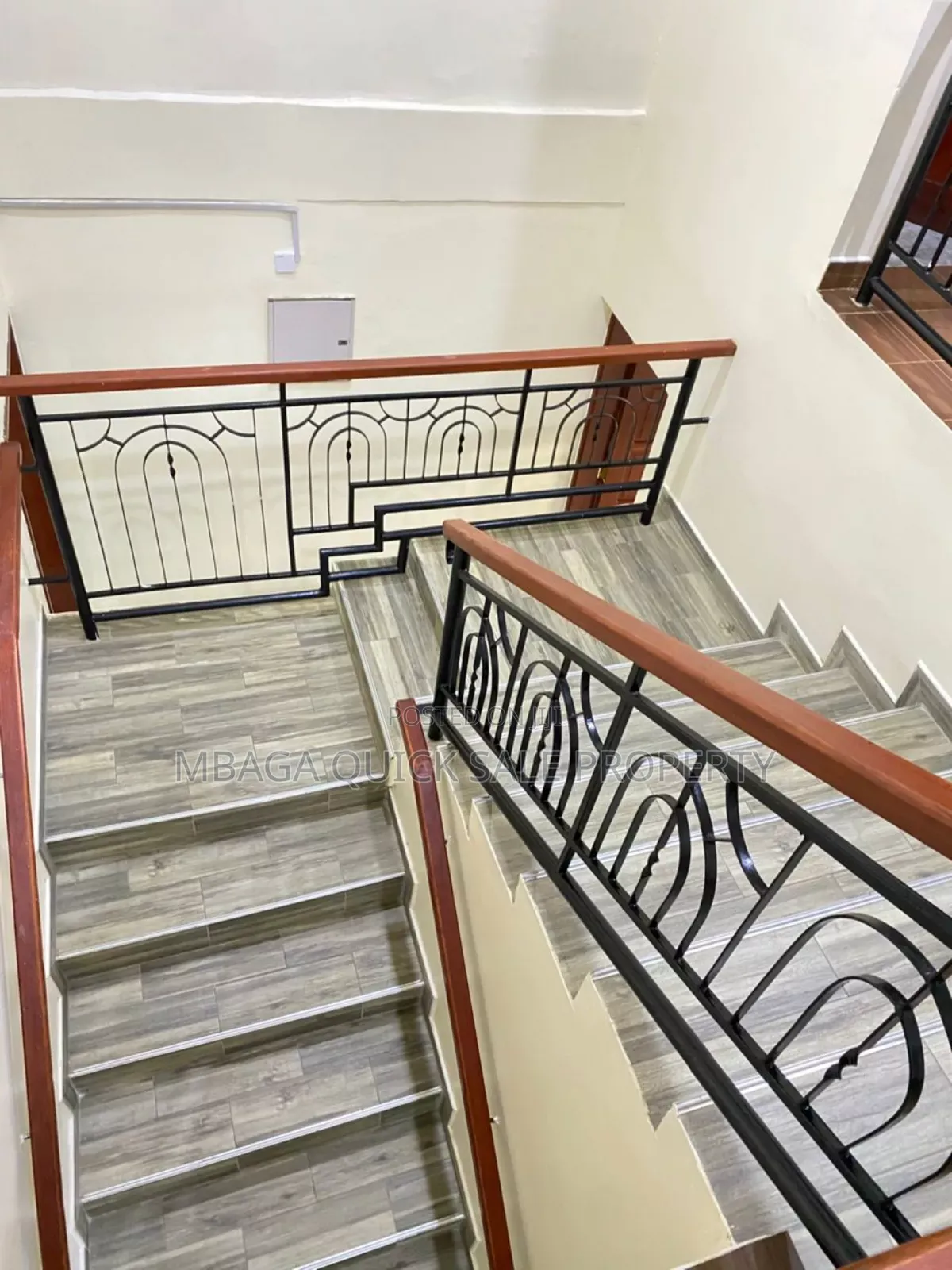5bdrm Apartment in Salasala, Mbezi Beach for rent