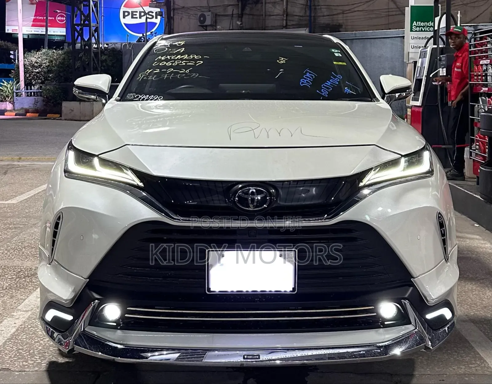 Toyota Harrier 2022 White