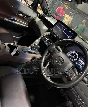 Toyota Harrier 2022 White