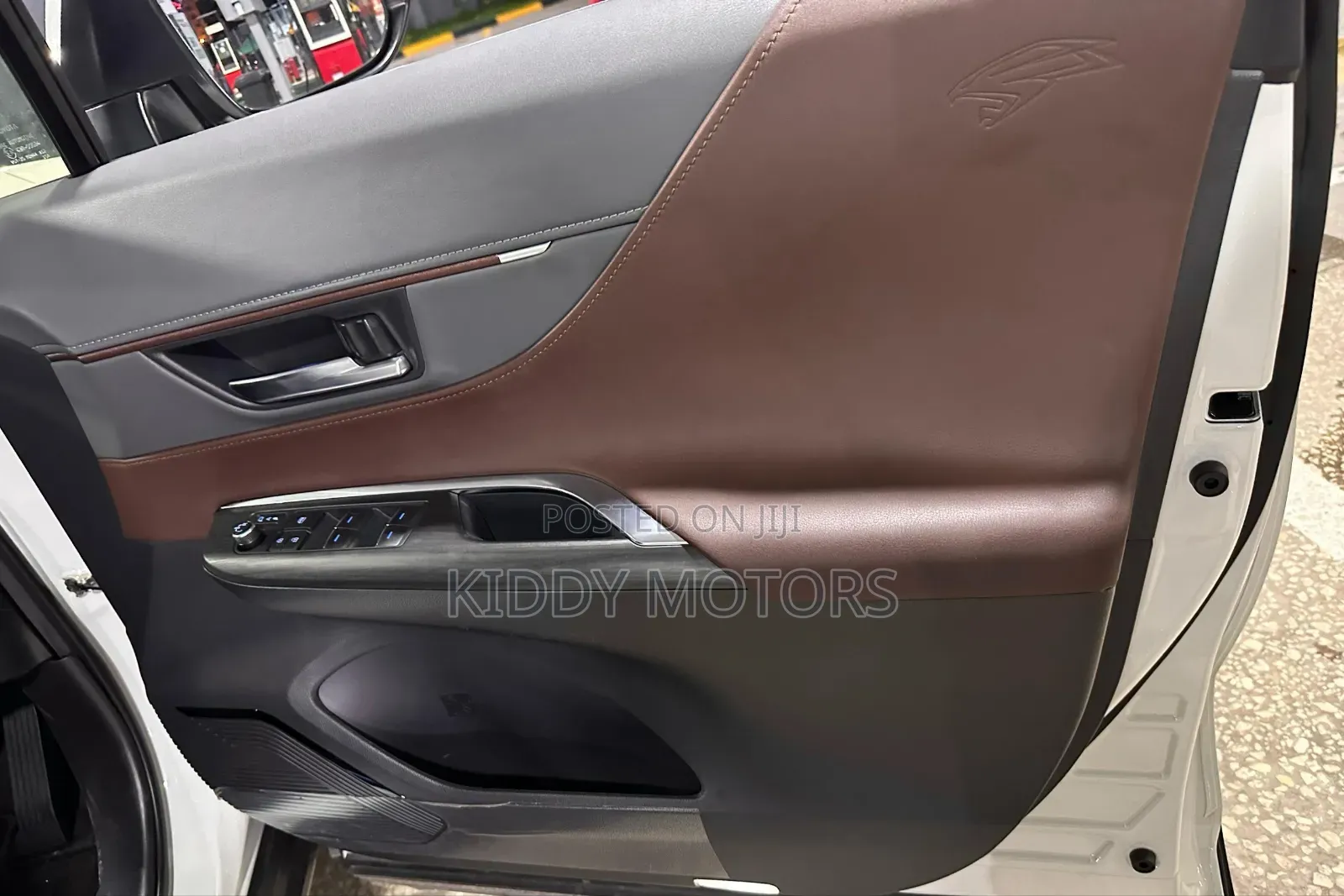Toyota Harrier 2022 White