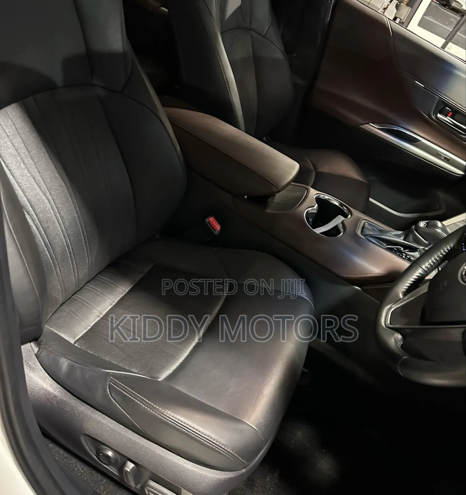 Toyota Harrier 2022 White