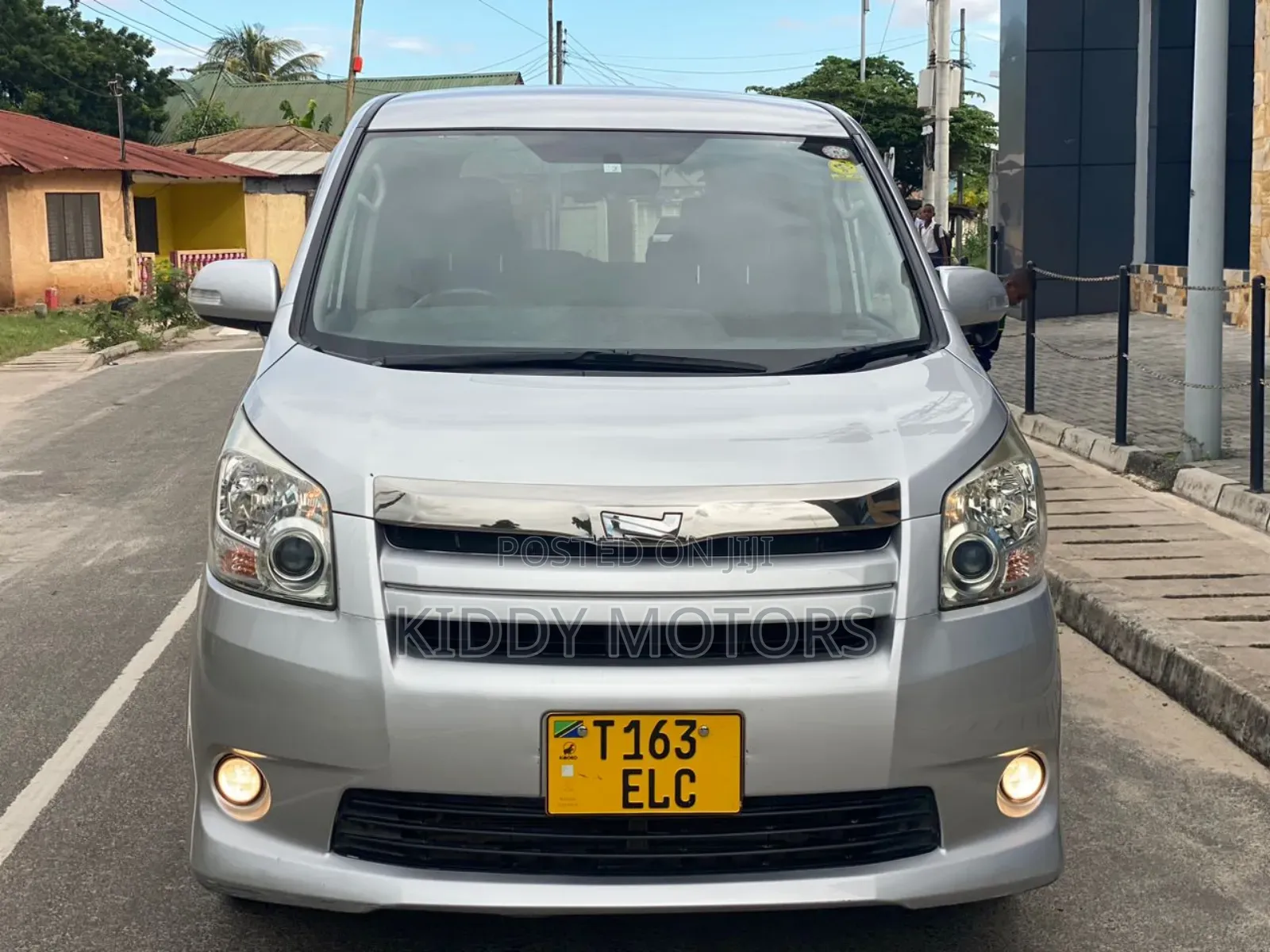 Toyota Noah 2008 Silver