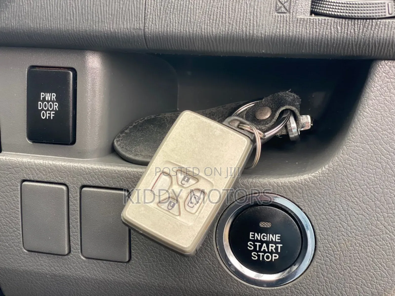 Toyota Noah 2008 Silver