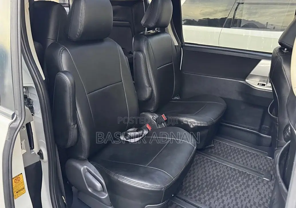 Toyota Voxy 2012 White
