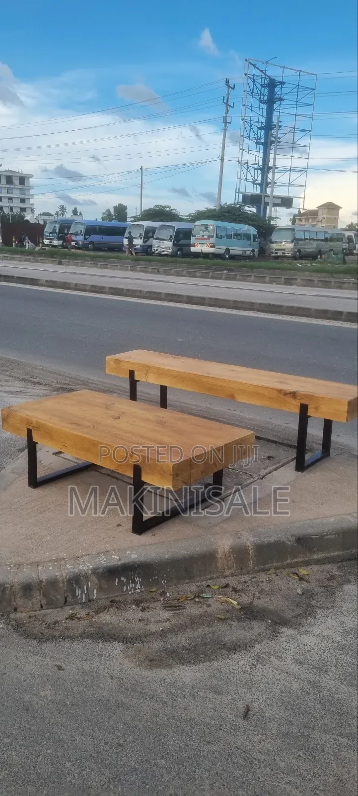 Meza Ya Coffe Na Tv Stand