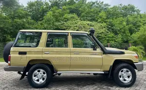 Toyota Land Cruiser 2010 Beige