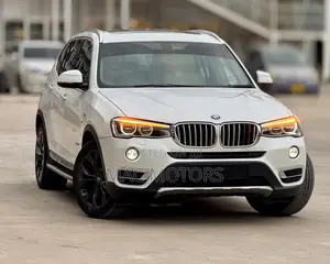 BMW X3 sDrive28i 4dr SUV (2.0L 4cyl Turbo 8A) 2015 White