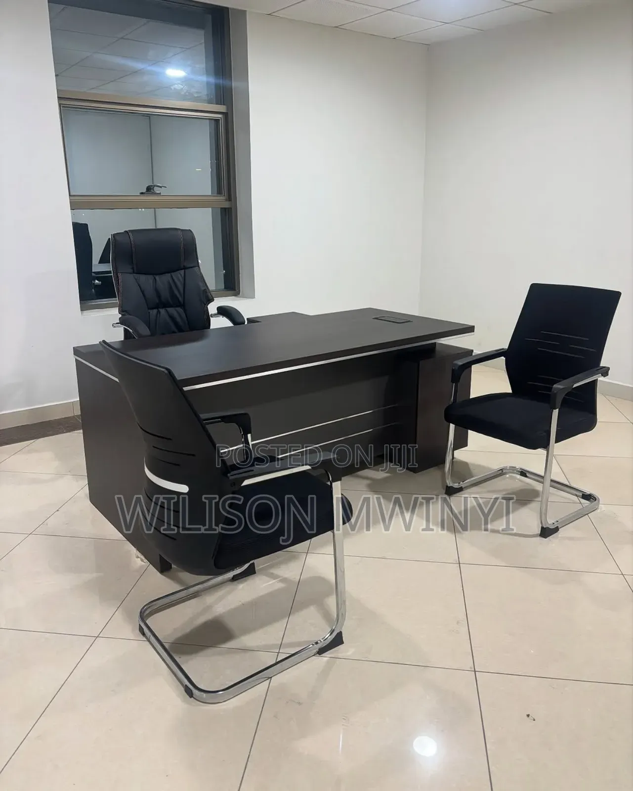 Office Desk+Office Chair+Visitors Chairs