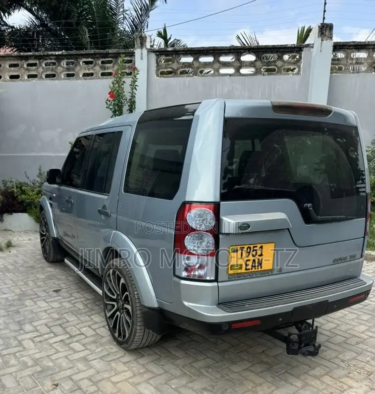 Land Rover Discovery 2011 Blue