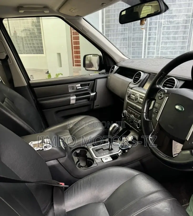Land Rover Discovery 2011 Blue
