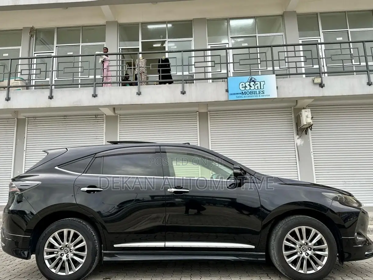 Toyota Harrier 2.5 Hybrid 4WD 2015 Black