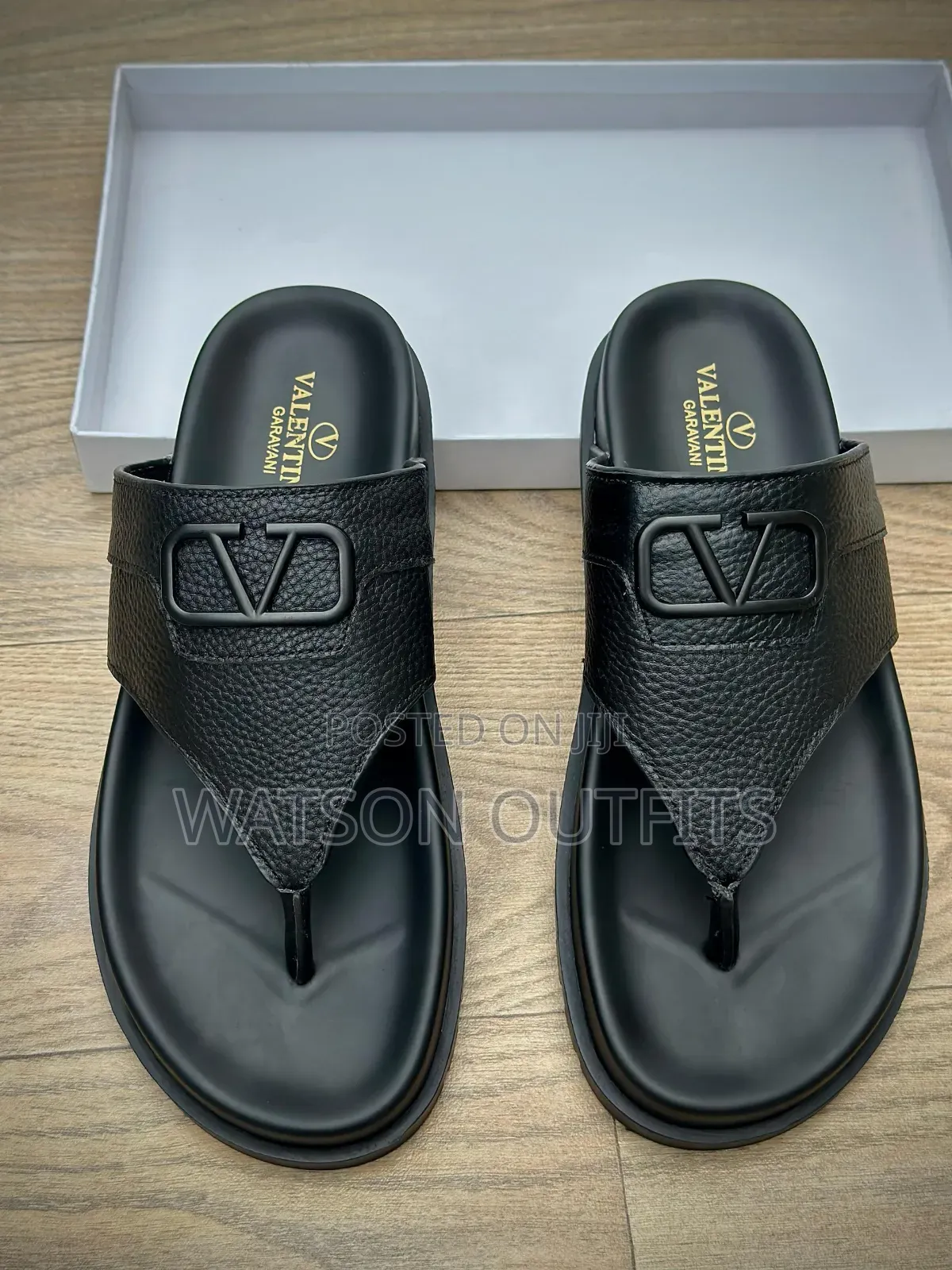 Valentino Garavani Sandals Kali Za Ngozi