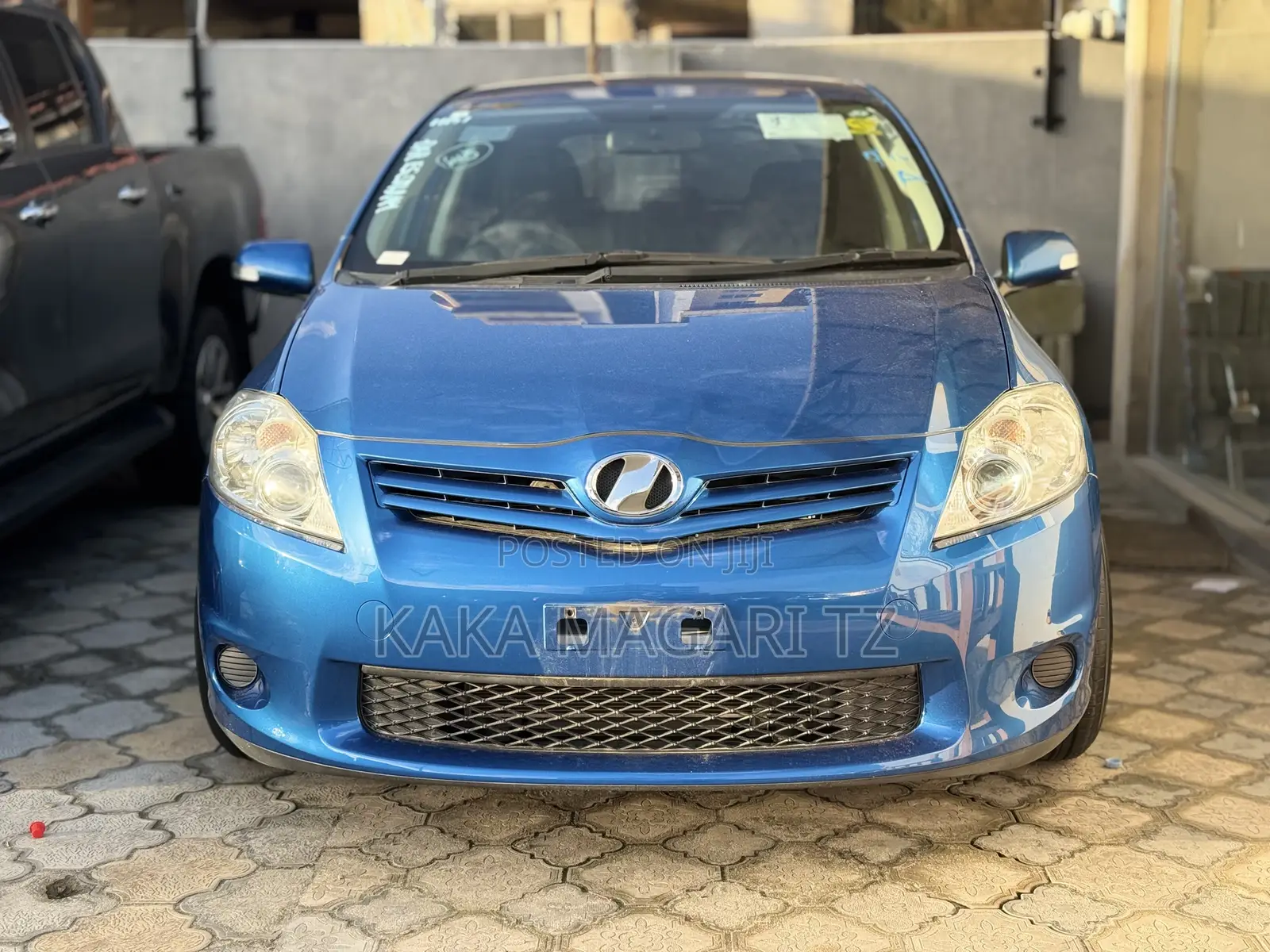 Toyota Auris 2010 Blue