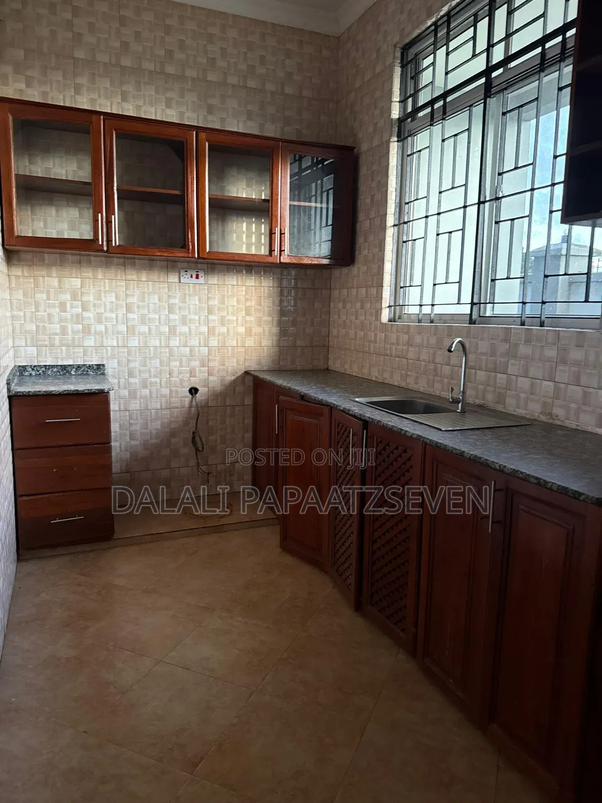 2bdrm Apartment in Dalalipapaatzseven, Bunju for rent