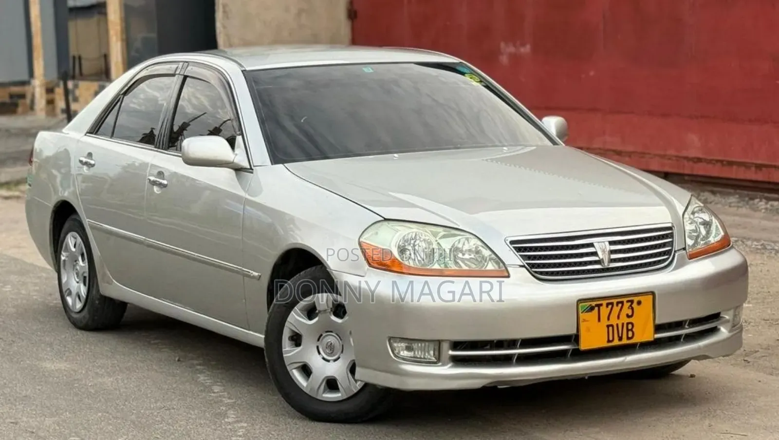Toyota Mark II 2002 Silver