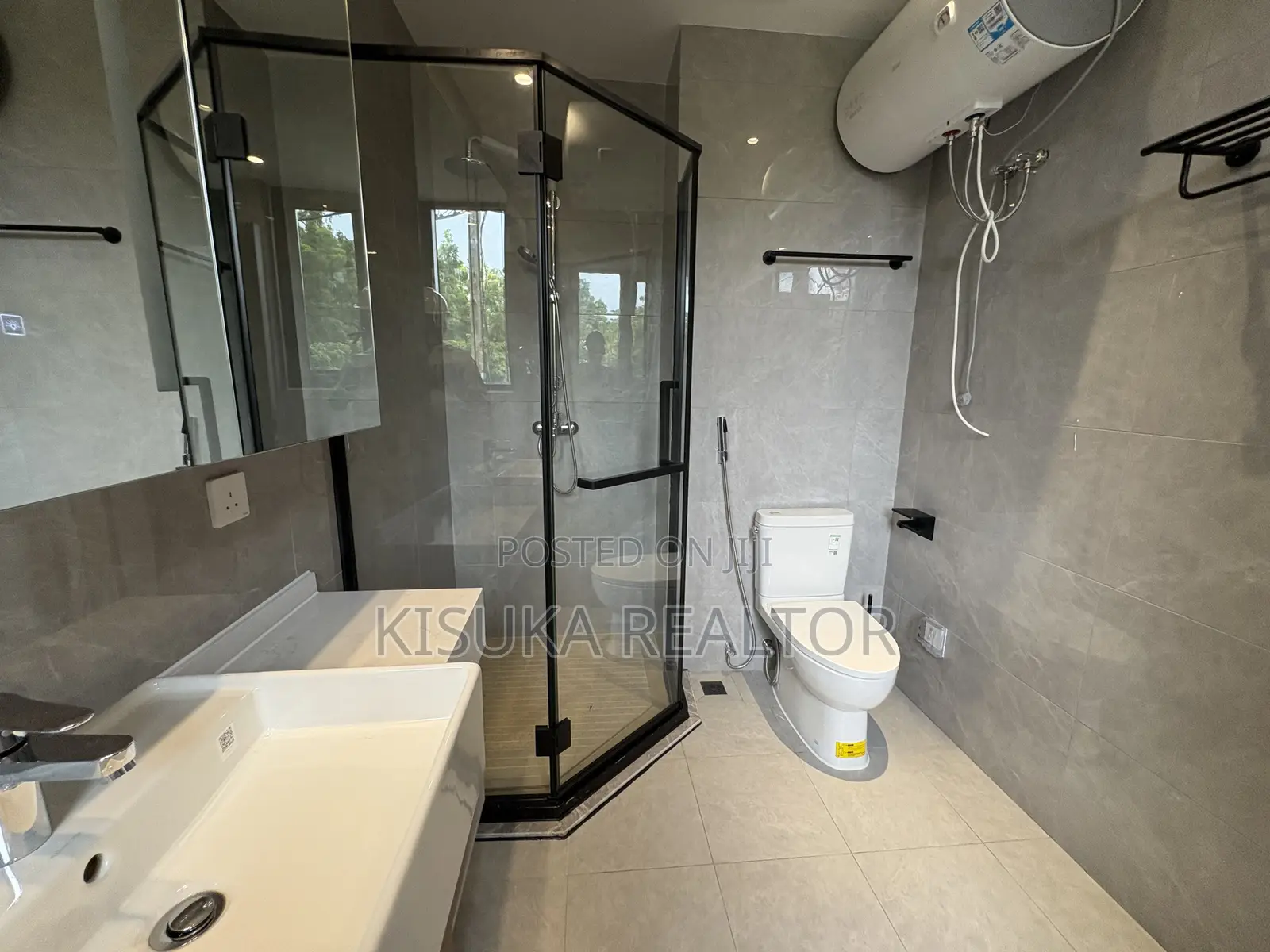Furnished 3bdrm Apartment in Masaki, Kinondoni for sale
