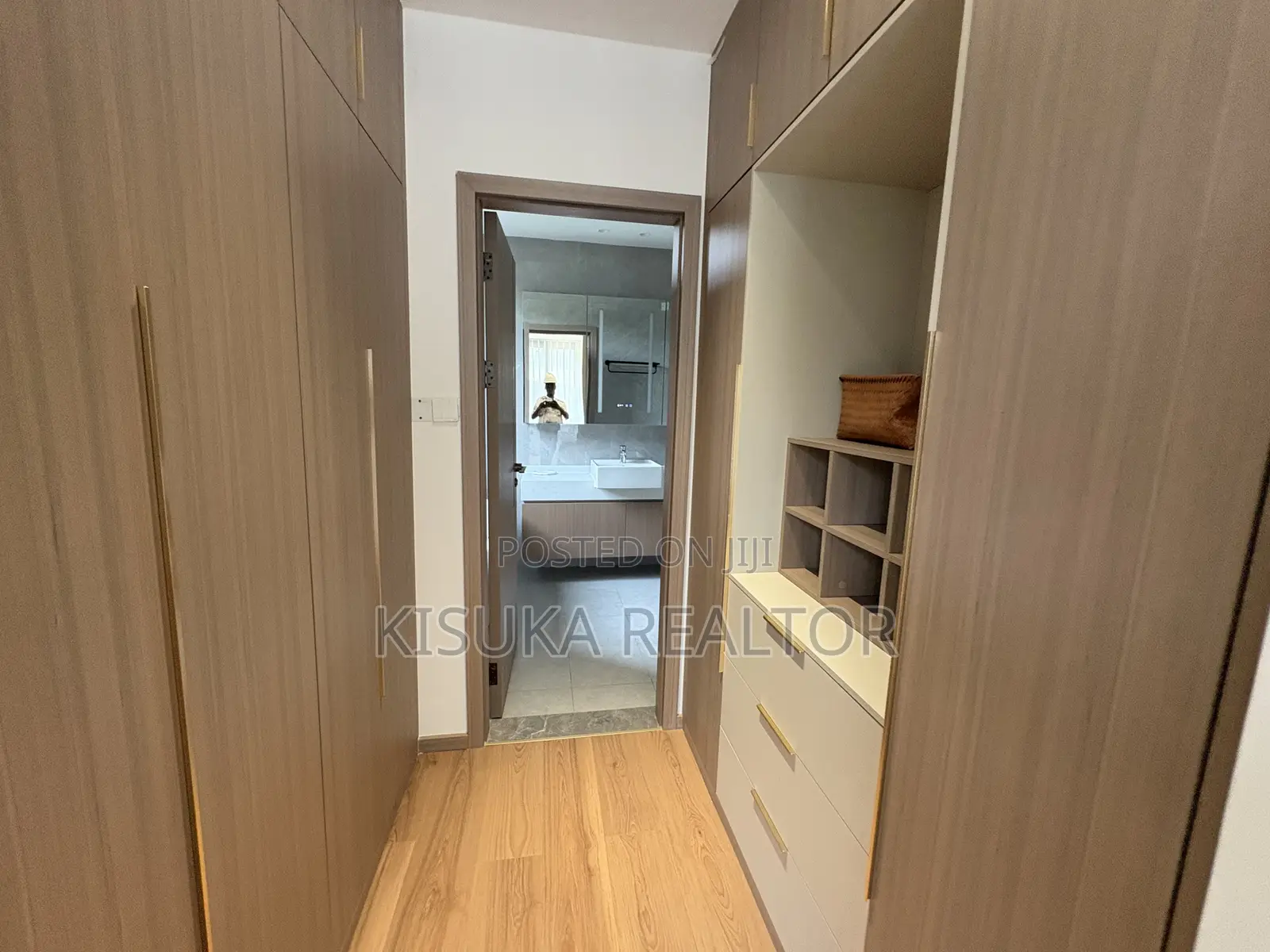 Furnished 3bdrm Apartment in Masaki, Kinondoni for sale