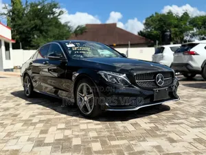 Mercedes-Benz C-Class 2014 Black