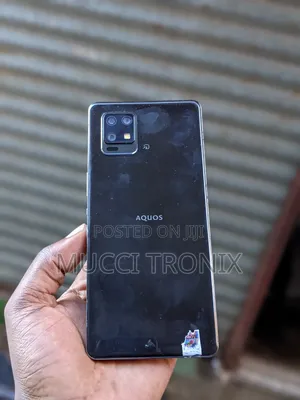 Sharp Aquos zero6 128 GB Black