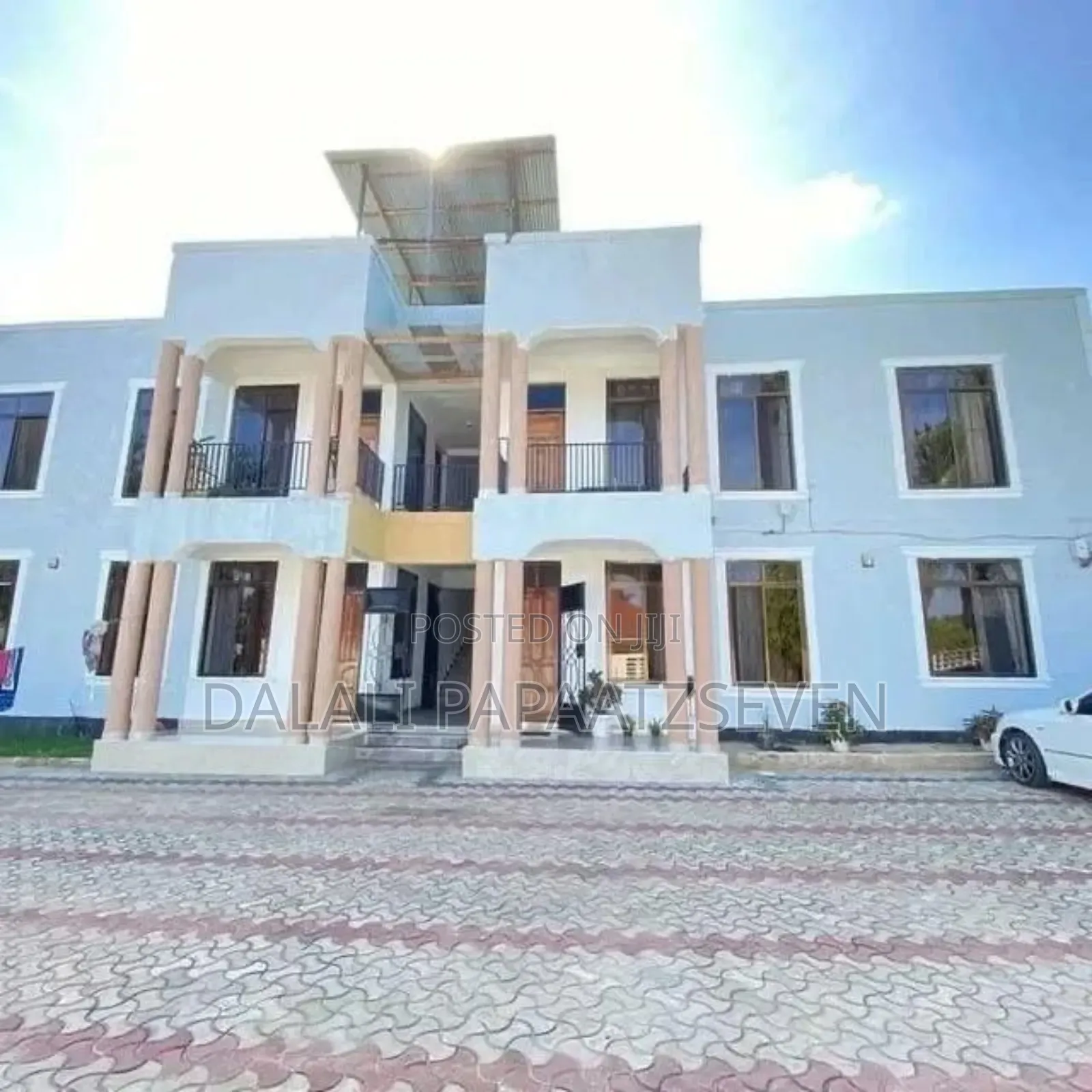 3bdrm Apartment in Dalalipapaatzseven, Kinondoni for rent