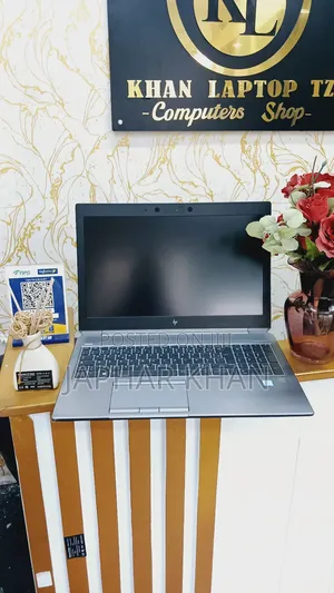 Laptop HP ZBook Firefly 15 G7 32GB Intel Core I7 HDD+SSD 512GB