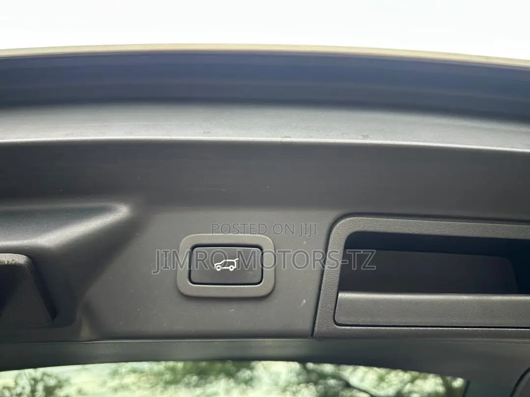 Land Rover Range Rover Velar 2018 White