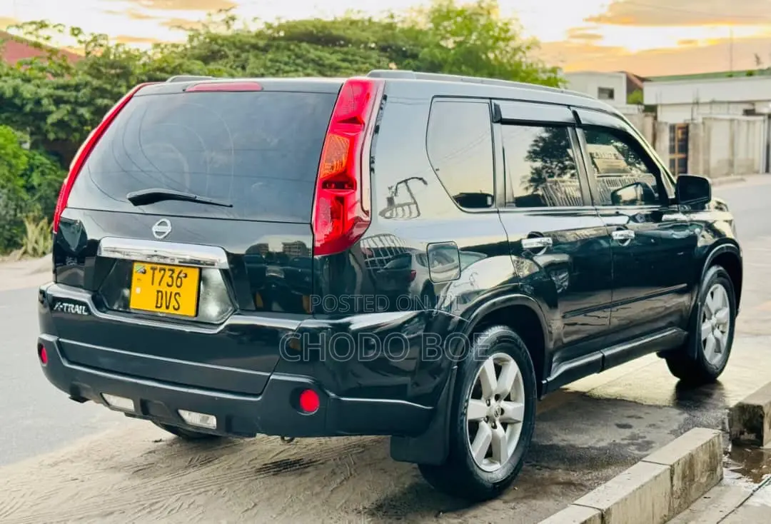 Nissan X-Trail 2010 Black