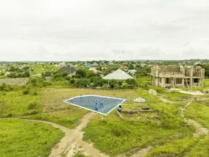 Kiwanja Kinauzwa Kipo Bunju (B) Mabwe Pande Kina Hati
