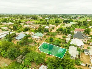 Kiwanja Kinauzwa Kipo Bunju (B) Mabwe Pande Kina Hati Safi