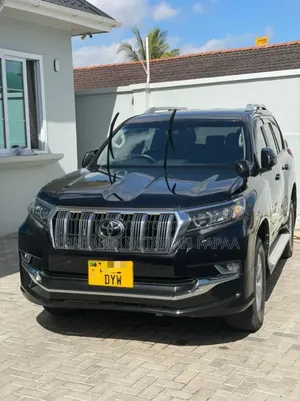 Toyota Land Cruiser Prado 2021 Black
