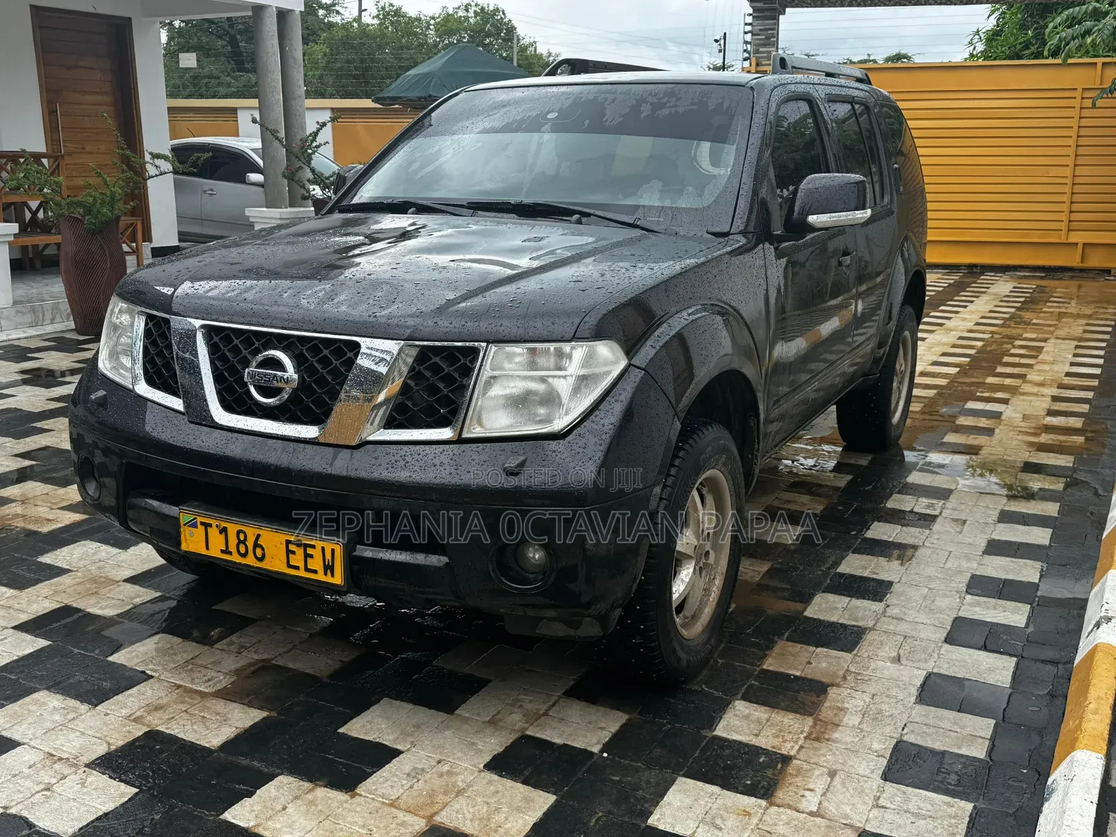 Nissan Pathfinder 2009 Black
