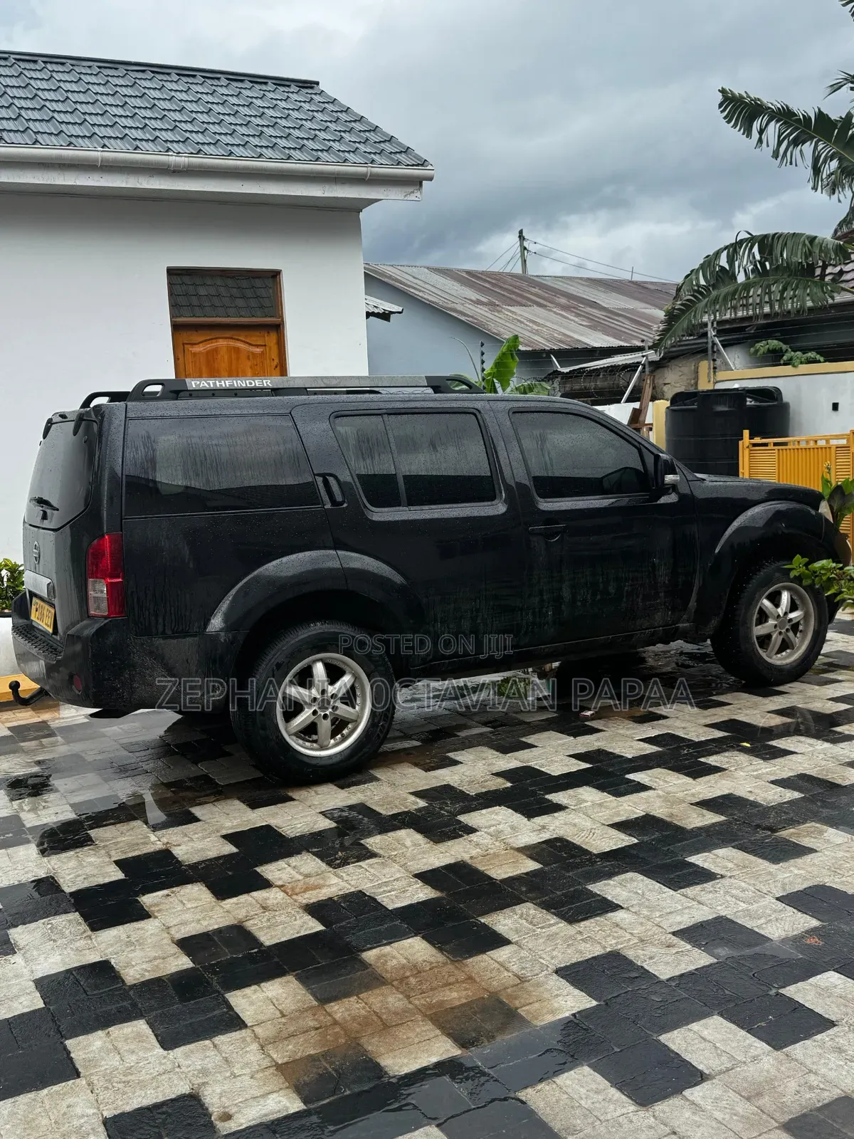 Nissan Pathfinder 2009 Black