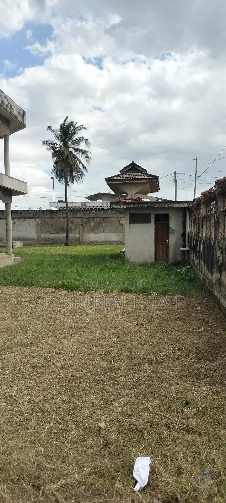 Mini Flat in Mbezibeach Shule for sale