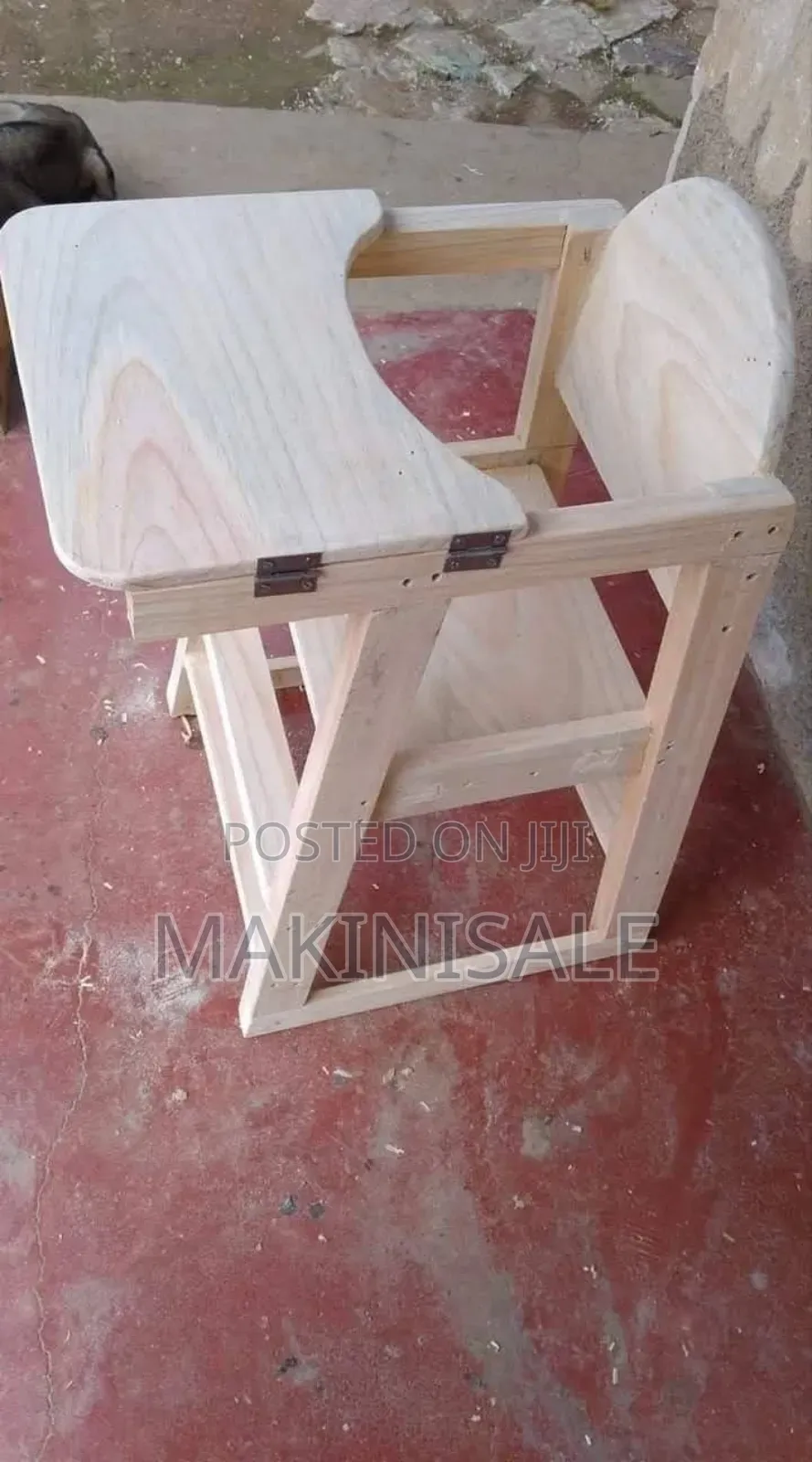 Kiti Na Meza Cha Mtoto Kujisomea
