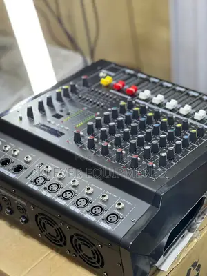 Yamaha 6 Channels Power Mixer PMX-608du