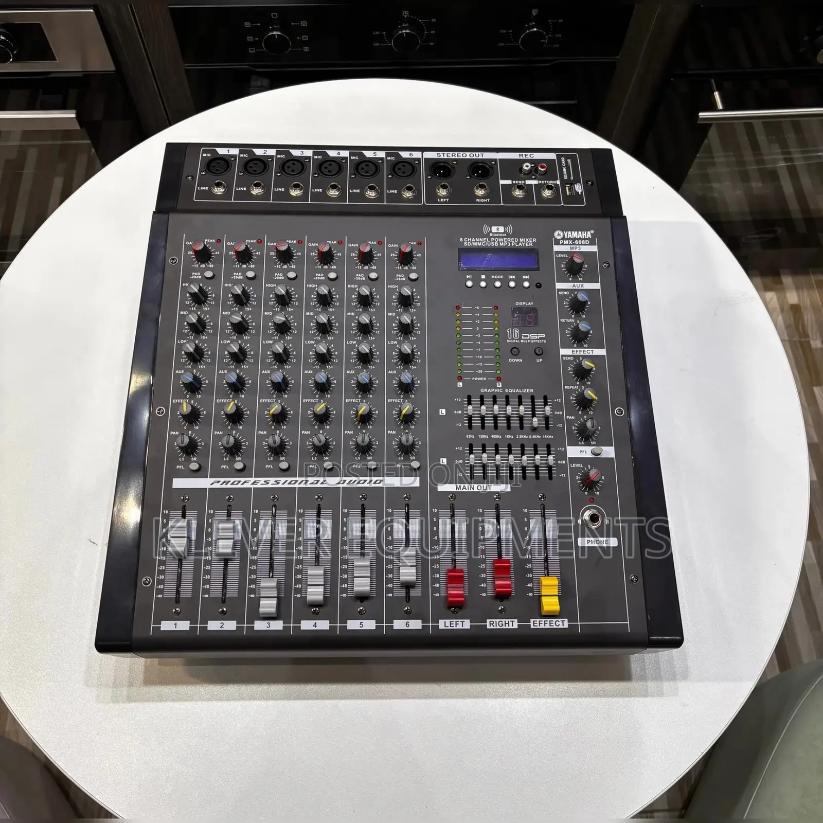 Yamaha 6 Channels Power Mixer PMX-608du