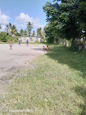 Kiwanja Mita 15 Kwa Mita 14 Kinauzwa Milioni 4.7 Bombambili.