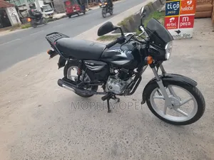 Bajaj Boxer 125 2025 Black